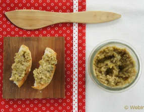 Oeuf cocotte et mouillettes colorés