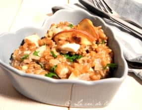 Risotto d’épeautre à la pomme, au chèvre et aux noix