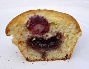 Petits gâteaux fourrés à la framboise