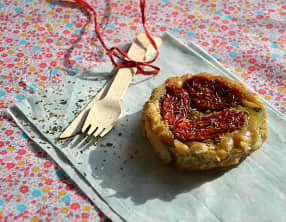 Tatin de courgettes et tomates séchées au farigoulo
