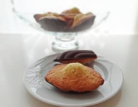 Madeleines coco rhum et coque chocolat