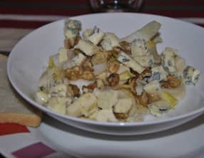 Salade d'endives au bleu d'auvergne et noix