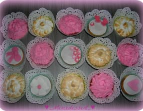 Cupcakes citron meringue coeur lemon curd, vanille coeur creme de marron et coeur framboise