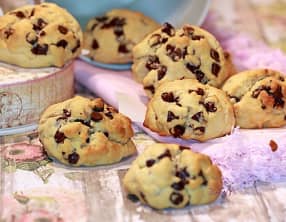 Biscuits à la farine de pois chiches, miel et chocolat