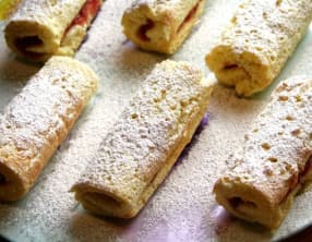 Confiture fraise-rhubarbe et ses petits roulés