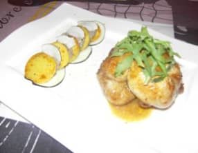 Caille gourmande chair saucisse de canard et pommes de terre sautés