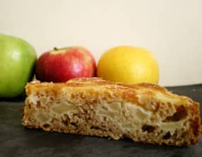 Gâteau complètement pommes