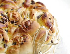 Chinois à la crème pâtissière et aux pépites de chocolat