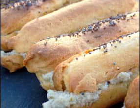 Eclairs salés à la tapenade verte et à la ricotta