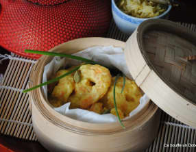 Crevettes parfumées au gingembre, curcuma et lait de coco