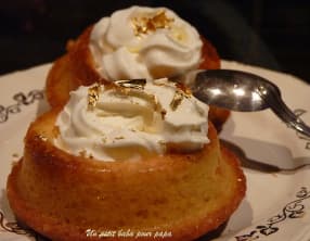 Petits babas au cointreau et à la chantilly