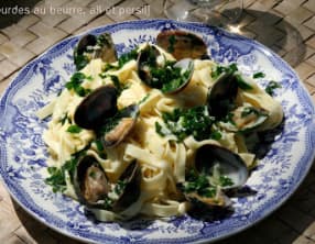 Palourdes au beurre, ail et persil