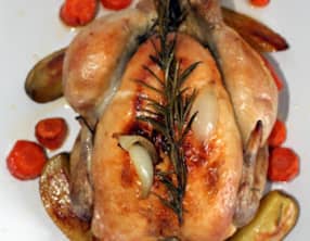 Poulet à l'ail et légumes rôtis