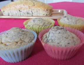 Cake au lait de coco, chocolat noir et bananes séchées