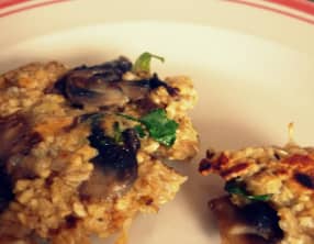 Galettes de flocons d'avoine et champignons