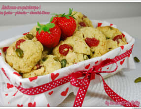 Cookies fraise séchée, pistache et chocolat blanc
