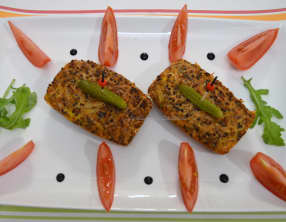 Terrine de quinoa aux tomates, fromage frais et olives