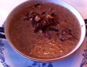 Soupe aux champignons de Paris blond