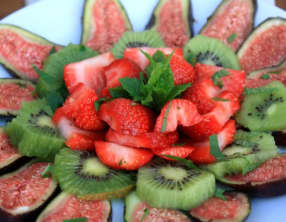 Carpaccio de fruits au sirop de menthe poivré