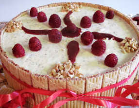 Financier aux noisettes, Mousse aux fruits de la passion et Gelée de champagne aux framboises