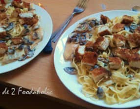 Tagliatelles à la crème et au poulet champignon