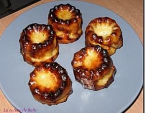 Cannelés bordelais