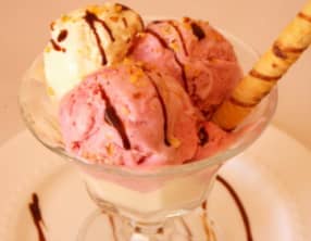 glace aux fraises façon cheesecake