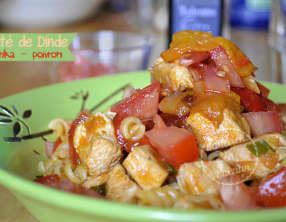 Dinde au paprika, poivrons et tomates bio