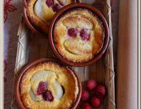 Clafoutis au yaourt de brebis et aux fruits