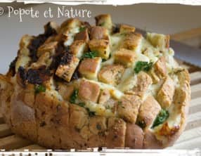 Pain apéro croustillant à la mozzarella et à la persillade