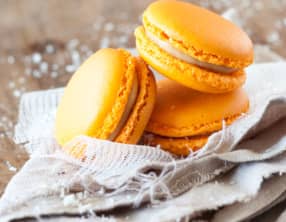 Macaron Dulcey coeur Mangue et Coco