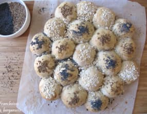 Couronne de petits pains aux graines