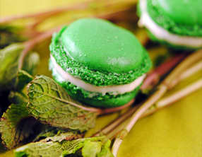 Macarons au sucre cuit à la menthe fraîche