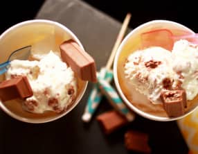 Crème glacée au KitKat®‎