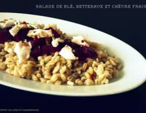 Salade de blé et de betterave au chèvre frais, vinaigrette à l'orange