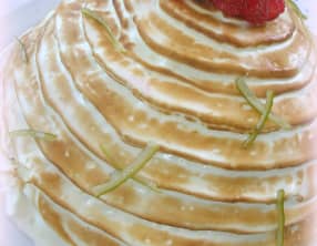 Vacherin citron fraise façon omelette norvégienne