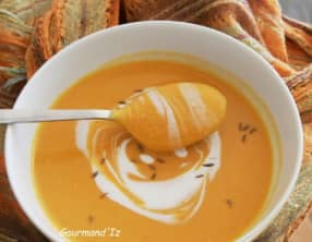 Crème de lentilles corail au lait de coco et épices douces