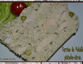 Terrine de volaille, citron et pistache