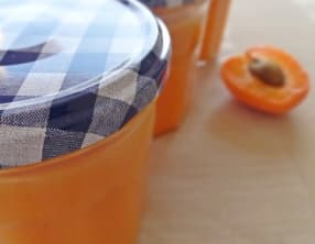 Confiture d'abricots à la purée d'amande