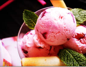 Glace sans sorbetière au yaourt