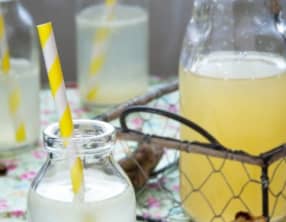 Comment faire du sirop de citron maison ?