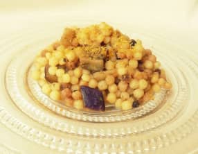 Fregola aux Aubergines et à la Bottarga