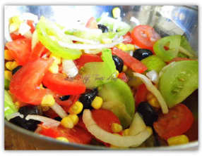 Salade de tomates simplissime et toute en couleurs