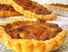 Mini quiches à la viande hachée