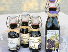 Vinaigre épicé aux mûres