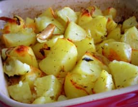 Pommes de terre rôties aux oignons