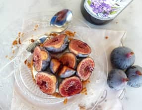 Sablé breton à la figue et au sirop de violette