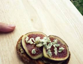 Bruschetta Aubergine, Figues et Bleu d'Auvergne