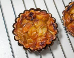 Tarte mirabelle, rhum et vanille