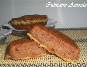 Cake aux dattes, pommes et noix de coco